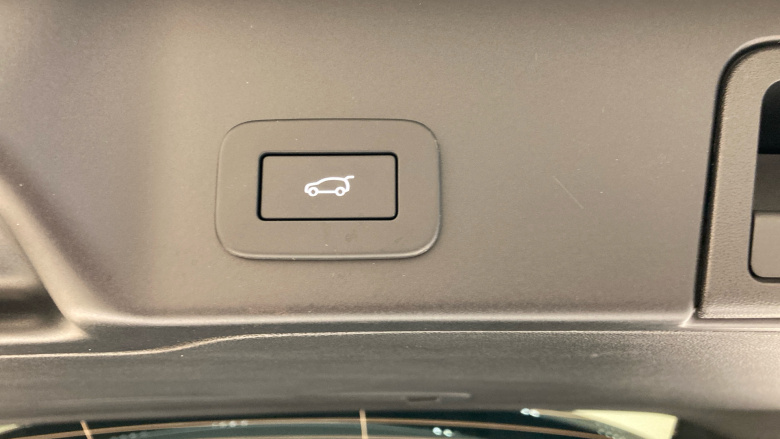 Land Rover Range Rover Evoque 1.5 P270e Autobiography 5dr Auto [Revised] Hatchback